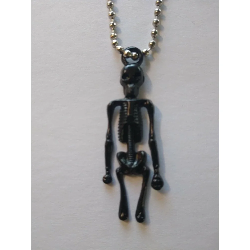Halloween Plastic Skeleton Keychain Gothic Cool Dead Spooky Gift Black Vintage